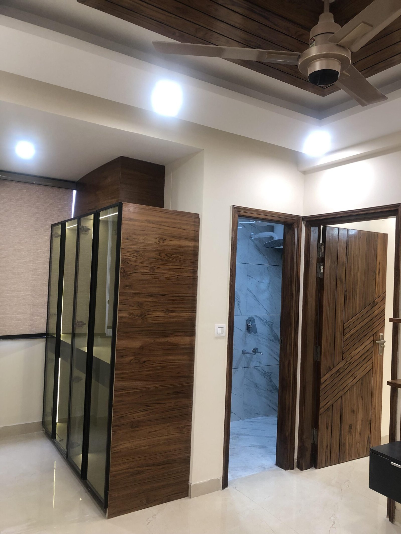 4Bhk 4Baths
