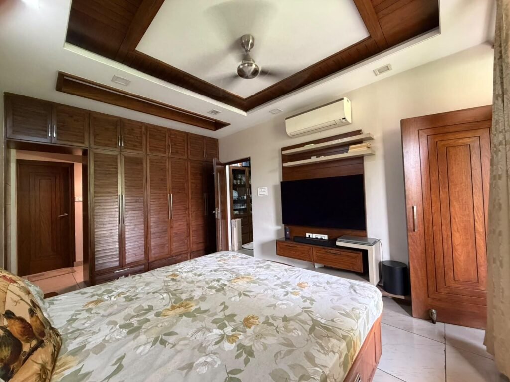 2Bhk 2Baths