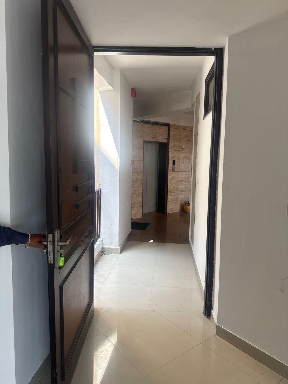 4Bhk 4Baths