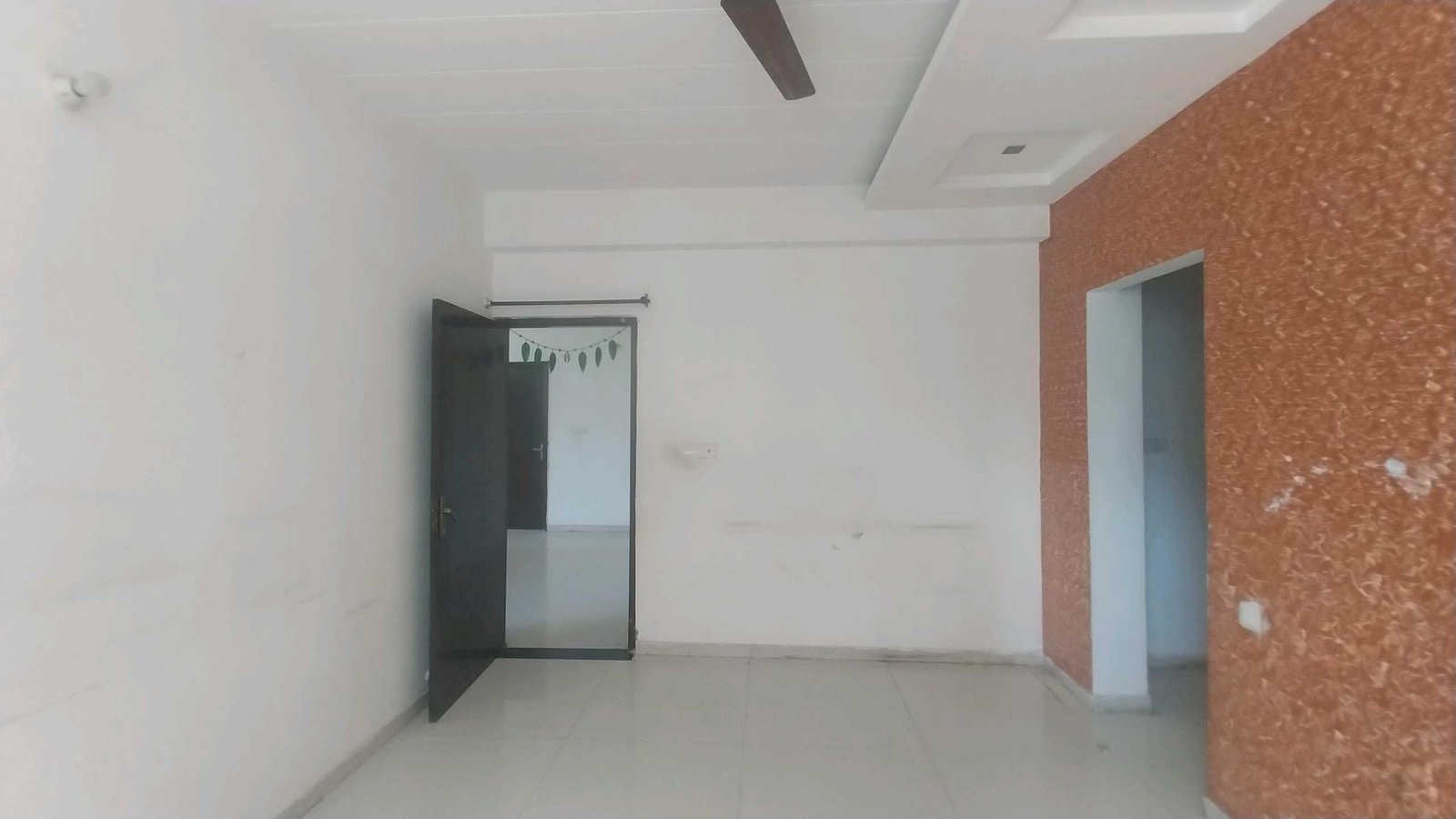3BHK 3BATHS