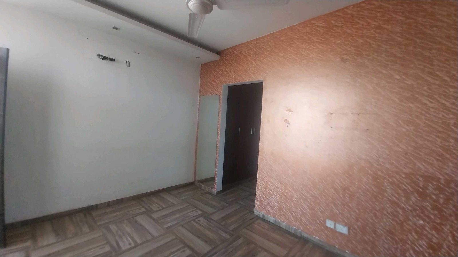 3BHK 3BATHS