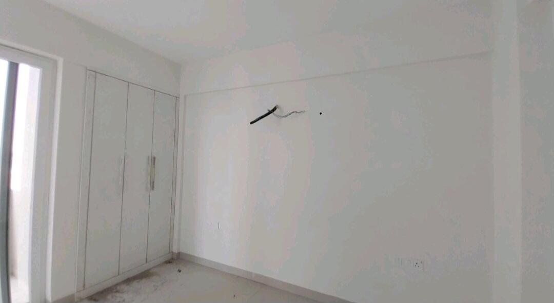4Bhk 4Baths