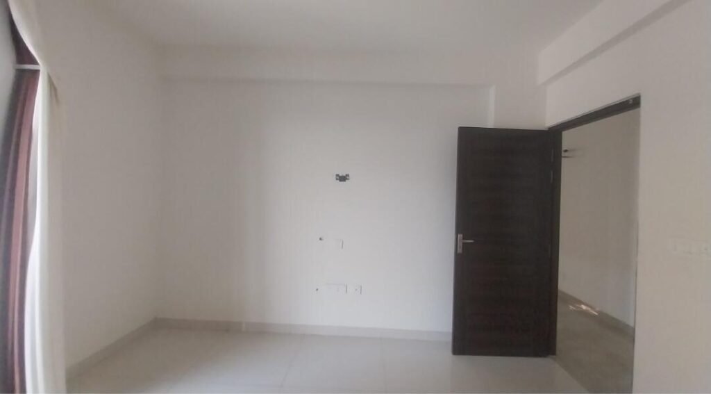 4Bhk 4Baths