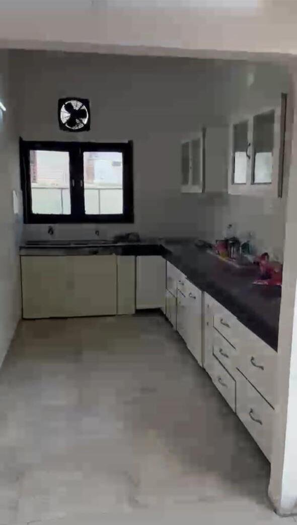 2Bhk 2Baths